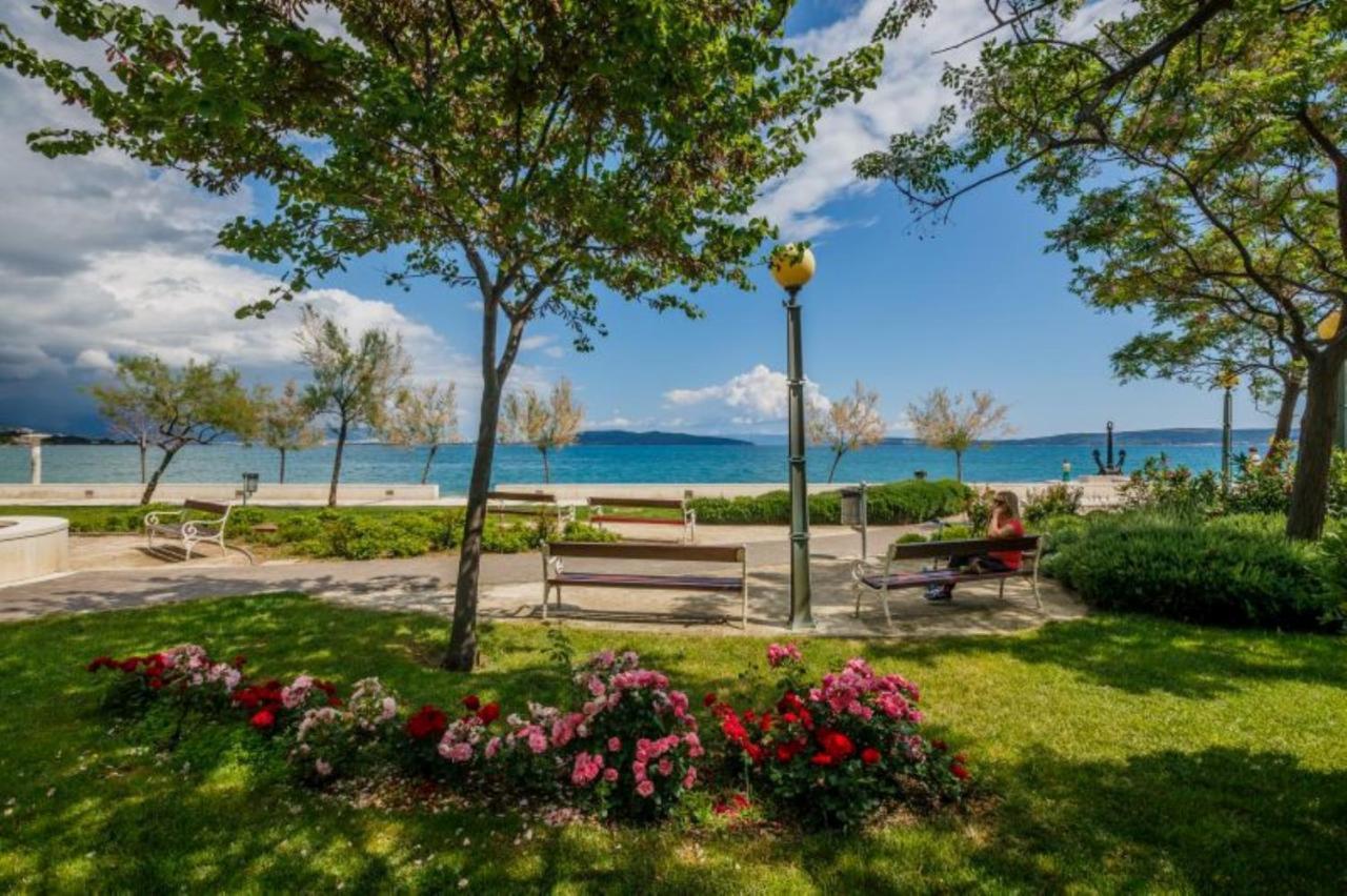 Seafront Apartments Karlo Kastela Luaran gambar