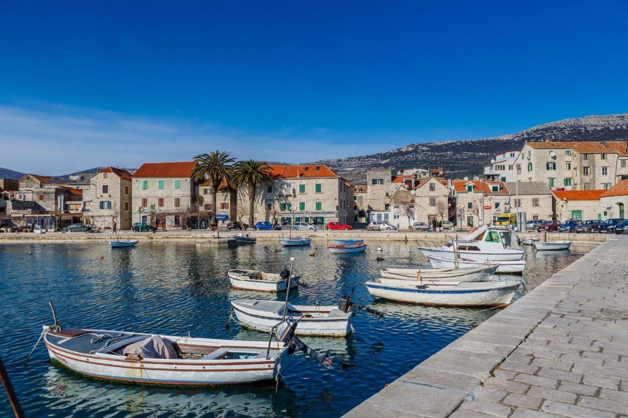Seafront Apartments Karlo Kastela Luaran gambar