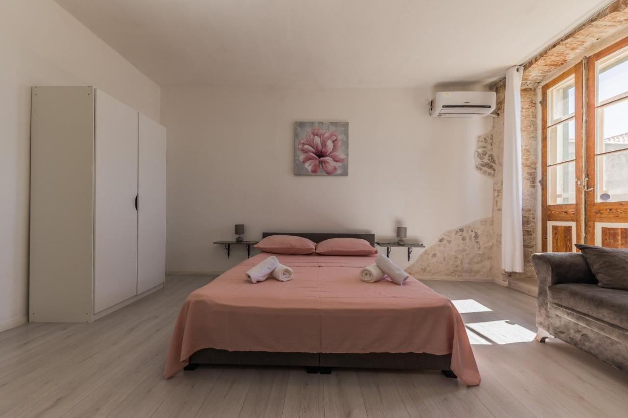 Seafront Apartments Karlo Kastela Luaran gambar